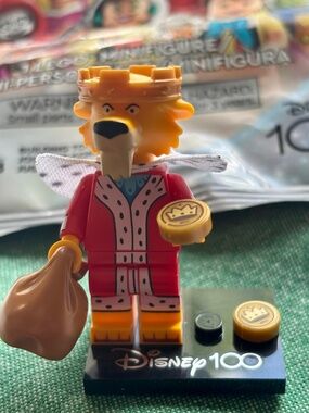 LEGO DISNEY 100 "Prince John" coldis100-15 With stand, pamphlet & accessories.